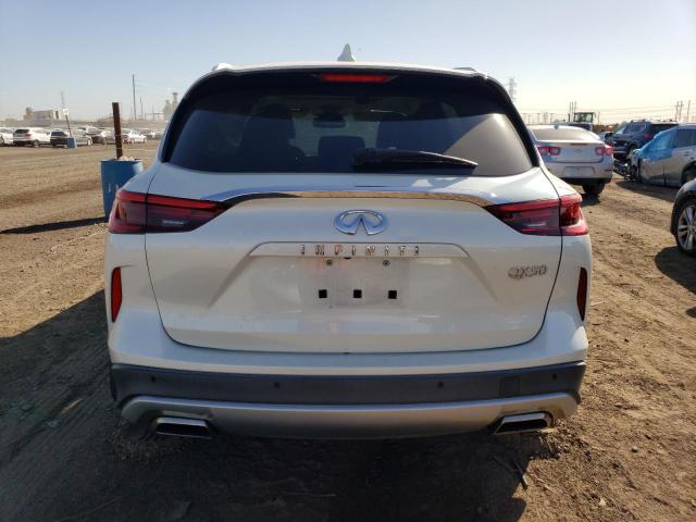 3PCAJ5M12KF114958 - 2019 INFINITI QX50 ESSENTIAL WHITE photo 6