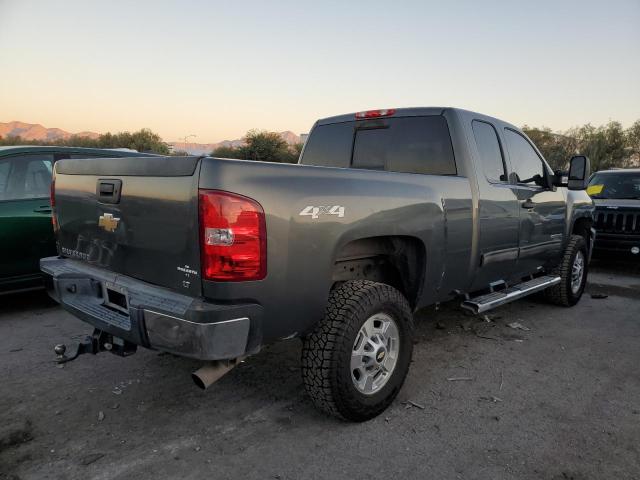 1GC2KXEG2BZ142592 - 2011 CHEVROLET SILVERADO K2500 HEAVY DUTY LT GRAY photo 3