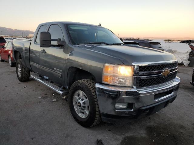 1GC2KXEG2BZ142592 - 2011 CHEVROLET SILVERADO K2500 HEAVY DUTY LT GRAY photo 4