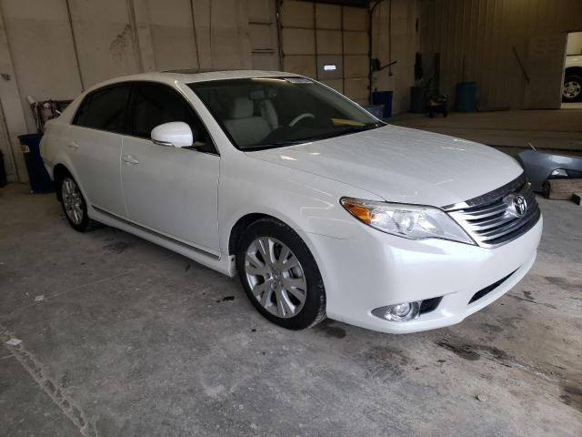 4T1BK3DB4BU390916 - 2011 TOYOTA AVALON BASE WHITE photo 4