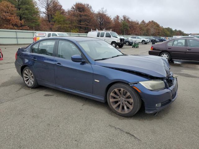 WBAPH7C57BE674513 - 2011 BMW 328XI I BLUE photo 4