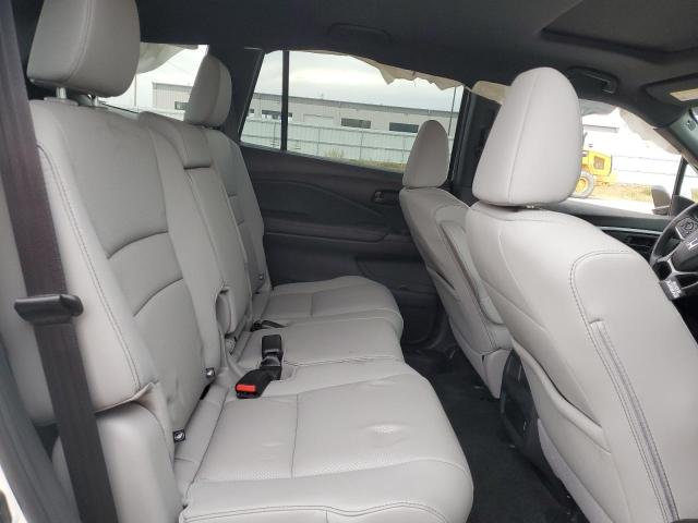 5FNYF8H58PB044081 - 2023 HONDA PASSPORT EXL WHITE photo 11