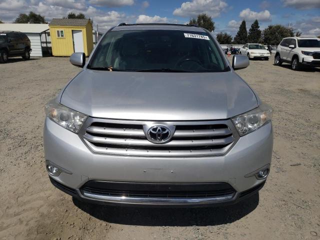 5TDZK3EH3CS068831 - 2012 TOYOTA HIGHLANDER BASE Gümüş foto 5