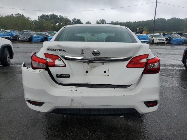 3N1AB7AP2JY339274 - 2018 NISSAN SENTRA S 白色 照片 6