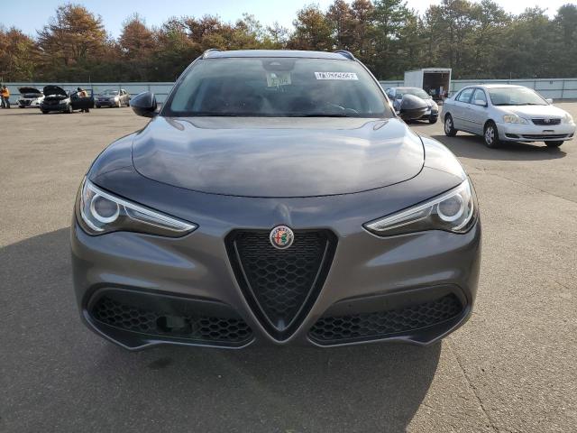 ZASPAJAN2L7C76419 - 2020 ALFA ROMEO STELVIO GRAY photo 5