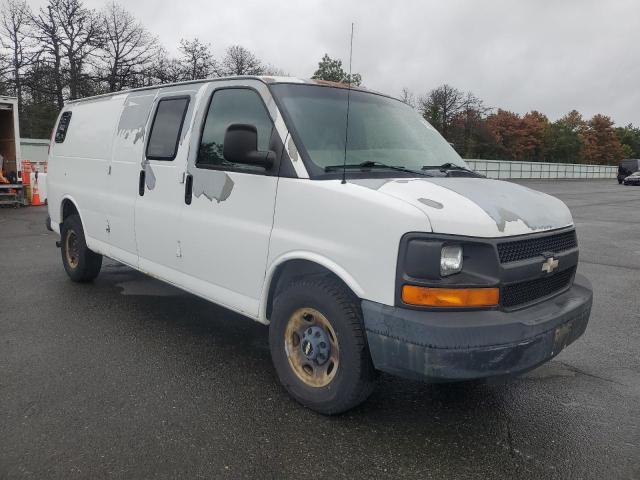 1GCGG29C781129961 - 2008 CHEVROLET EXPRESS WHITE photo 4