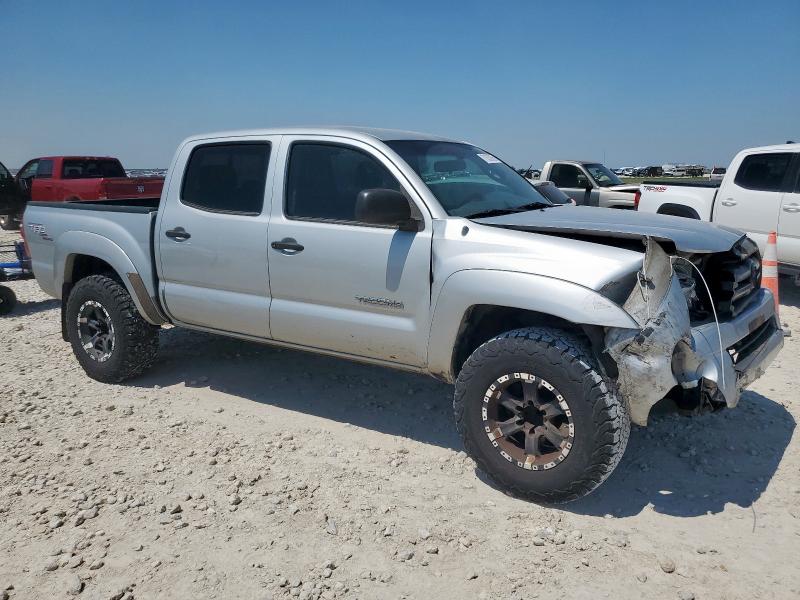 5TEJU62N07Z426656 - 2007 TOYOTA TACOMA DOUBLE CAB PRERUNNER SILVER photo 4