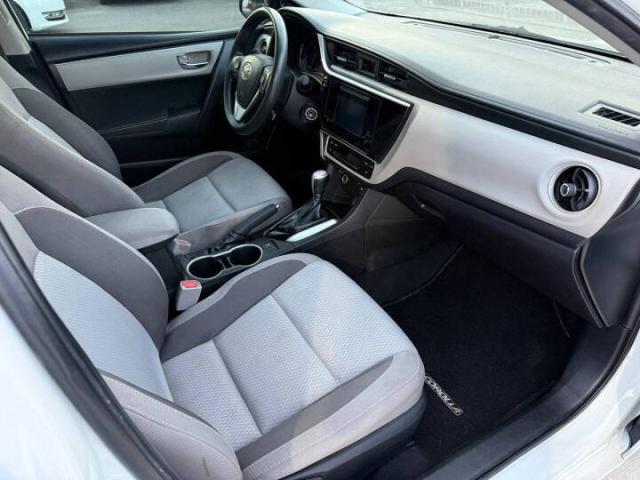 5YFBURHE4JP828XXX - 2018 TOYOTA COROLLA L WHITE photo 5