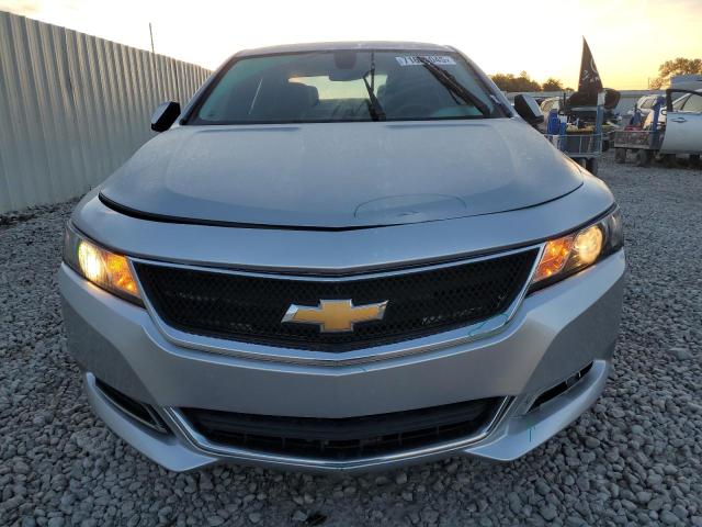 2G1105S36J9114240 - 2018 CHEVROLET IMPALA LT Күміс фото 5