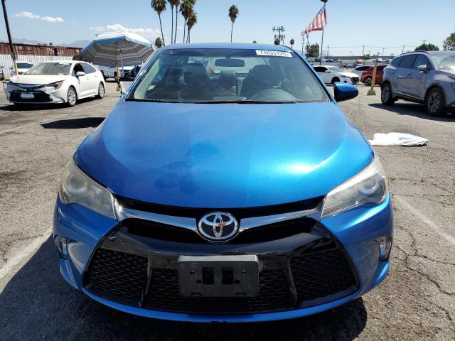 4T1BF1FK0HU777199 - 2017 TOYOTA CAMRY LE BLUE photo 5