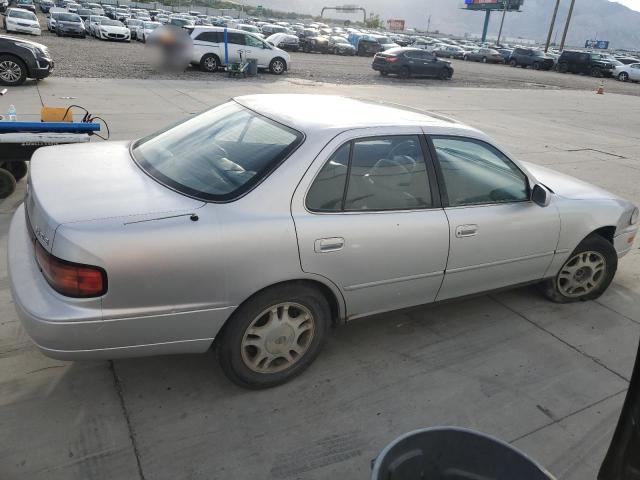 JT2VK13E7N0096822 - 1992 TOYOTA CAMRY XLE SILVER photo 3