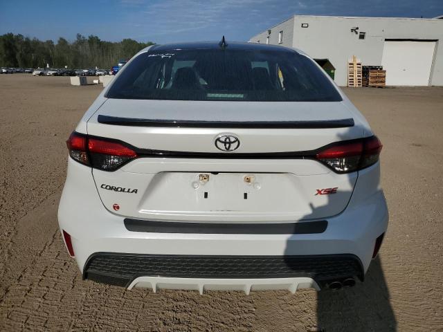5YFB4MBE5NP101853 - 2022 TOYOTA COROLLA SE WHITE photo 6