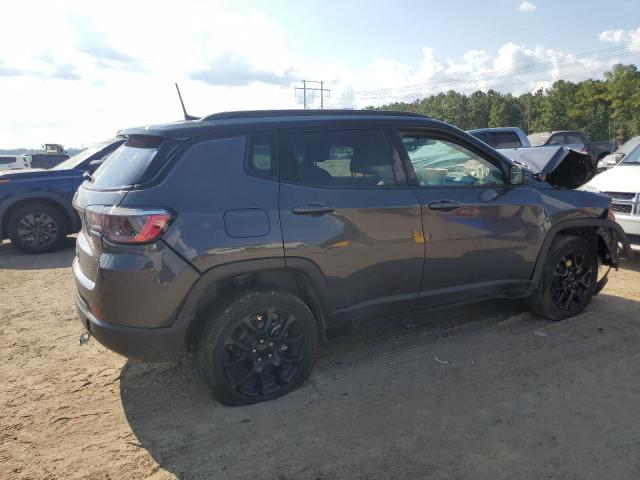 3C4NJDBN2RT120997 - 2024 JEEP COMPASS LATITUDE 石墨色 照片 3