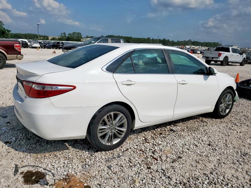 4T1BF1FK8HU271992 - 2017 TOYOTA CAMRY LE 白色 照片 3