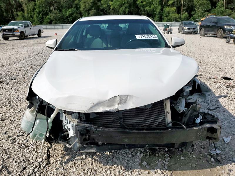 4T1BF1FK8HU271992 - 2017 TOYOTA CAMRY LE 白色 照片 5