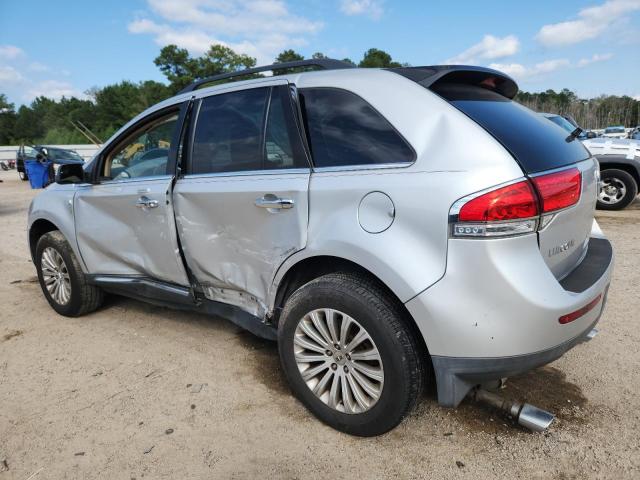 2LMDJ6JK3CBL02659 - 2012 LINCOLN MKX SILVER photo 2