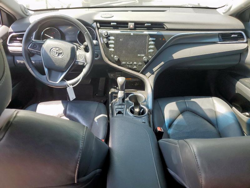 4T1B61HKXJU114998 - 2018 TOYOTA CAMRY XSE SILVER photo 8