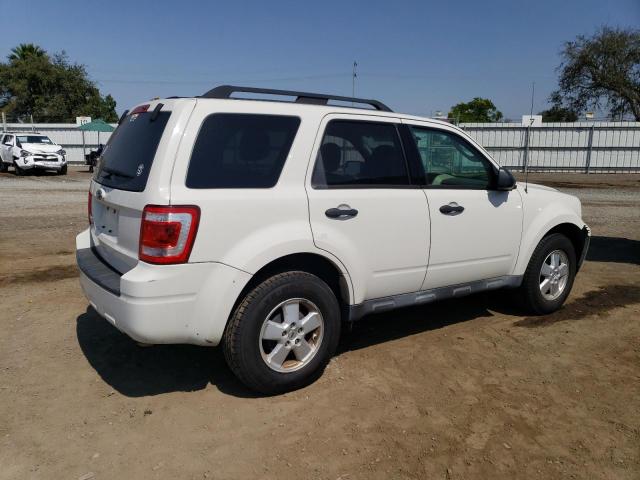 1FMCU0D71CKC26724 - 2012 FORD ESCAPE XLT WHITE photo 3