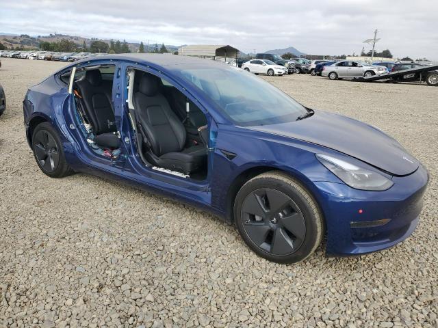 5YJ3E1EB2NF363553 - 2022 TESLA MODEL 3 Azul foto 4
