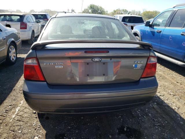 1FAFP34N15W272449 - 2005 FORD FOCUS ZX4 GRAY photo 6