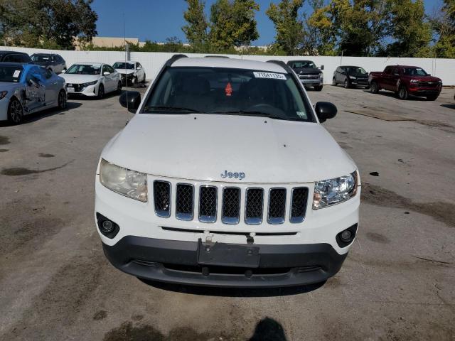 1C4NJDBB3CD557622 - 2012 JEEP COMPASS SPORT WHITE photo 5