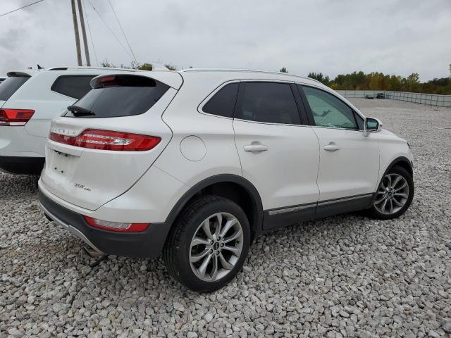 5LMCJ2D99JUL29555 - 2018 LINCOLN MKC SELECT WHITE photo 3