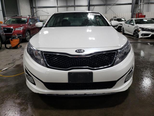 KNAGM4A74F5575717 - 2015 KIA OPTIMA LX WHITE photo 5