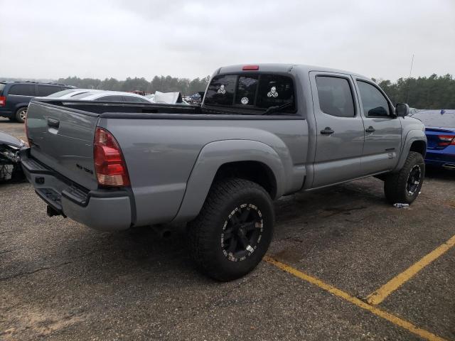 5TEMU52N06Z158715 - 2006 TOYOTA TACOMA DOUBLE CAB LONG BED GRAY photo 3