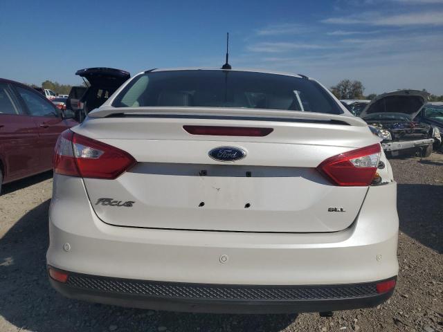 1FAHP3H21CL283233 - 2012 FORD FOCUS SEL WHITE photo 6