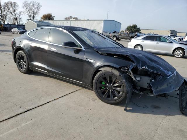 5YJSA1E16GF149232 - 2016 TESLA MODEL S Սև լուսանկար 4