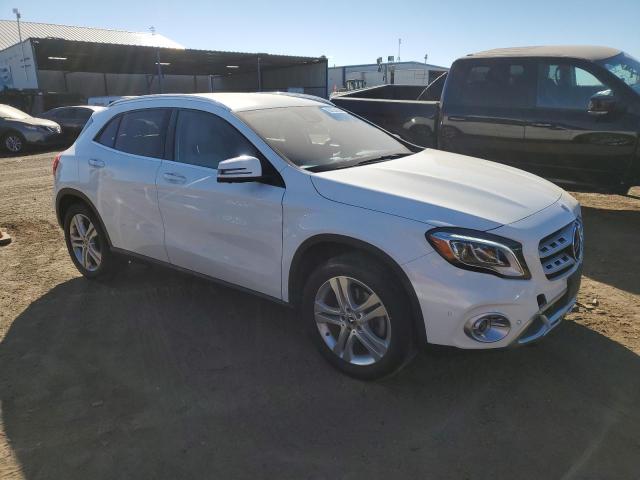 WDCTG4GB6KU011257 - 2019 MERCEDES-BENZ GLA 250 4MATIC WHITE photo 4