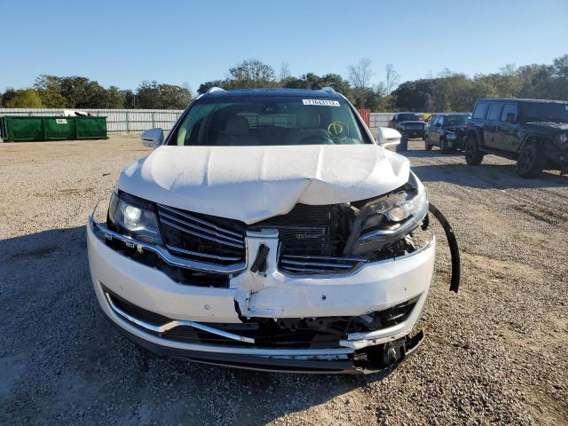 2LMPJ8LR5HBL29646 - 2017 LINCOLN MKX RESERVE أبيض صورة 5