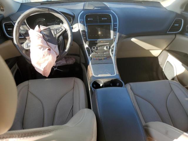 2LMPJ8LR5HBL29646 - 2017 LINCOLN MKX RESERVE أبيض صورة 8