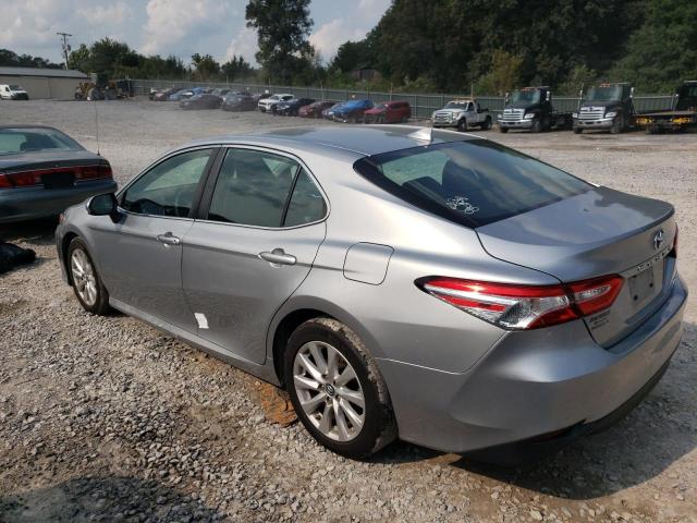 4T1B11HK8KU825129 - 2019 TOYOTA CAMRY L ვერცხლისფერი ფოტო 2