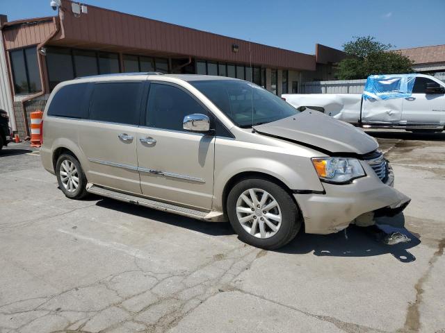 2C4RC1GG6FR674515 - 2015 CHRYSLER TOWN & COU LIMITED PLATINUM BEIGE photo 4