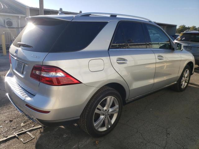 4JGDA5HB0DA264056 - 2013 MERCEDES-BENZ ML 350 4MATIC SILVER photo 3