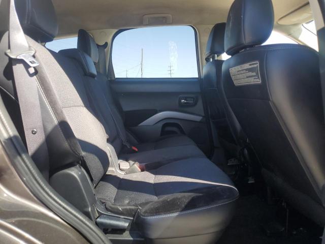 JA4AS3AWXDU014225 - 2013 MITSUBISHI OUTLANDER SE TAN photo 11