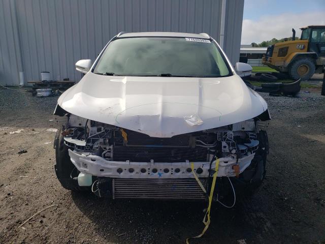 5LMCJ3C99HUL27595 - 2017 LINCOLN MKC RESERVE 白色 照片 5