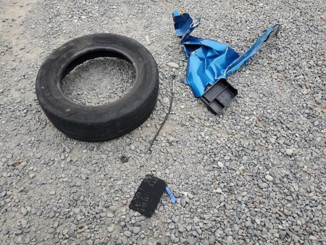 JTMBFREV7JJ197177 - 2018 TOYOTA RAV4 LE 蓝色 照片 13