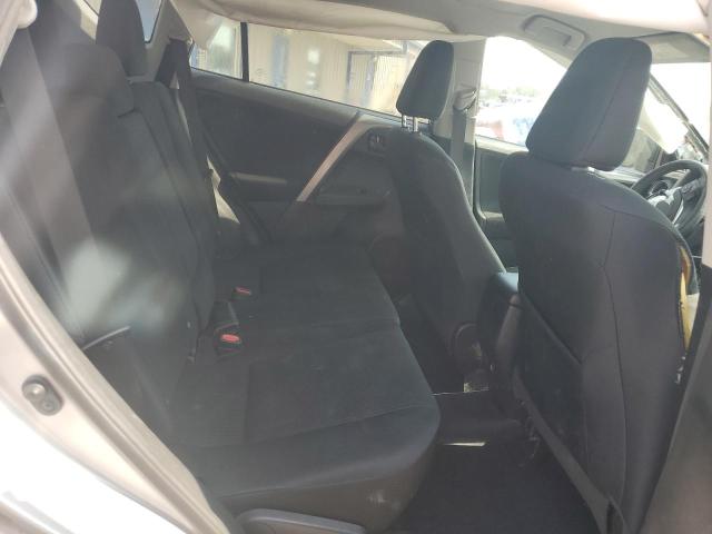 2T3ZFREV3HW312965 - 2017 TOYOTA RAV4 LE 银色 照片 10
