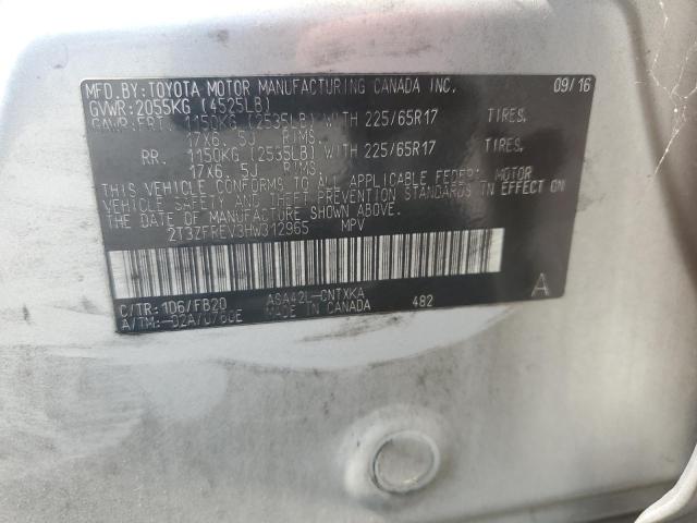 2T3ZFREV3HW312965 - 2017 TOYOTA RAV4 LE 银色 照片 12