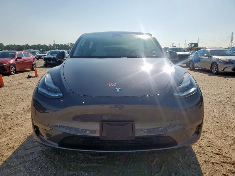 7SAYGDEE4PA095250 - 2023 TESLA MODEL Y ნაცრისფერი ფოტო 5