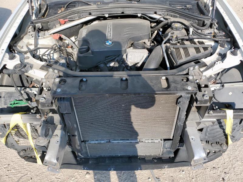 5UXWX9C56H0D96319 - 2017 BMW X3 XDRIVE28I WHITE photo 12