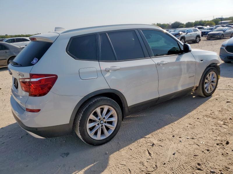 5UXWX9C56H0D96319 - 2017 BMW X3 XDRIVE28I WHITE photo 3
