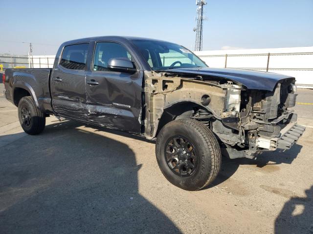3TMBZ5DN5KM019662 - 2019 TOYOTA TACOMA DOUBLE CAB CHARCOAL photo 4