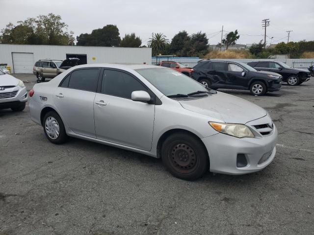 2T1BU4EE1BC580716 - 2011 TOYOTA COROLLA BASE Gümüş foto 4