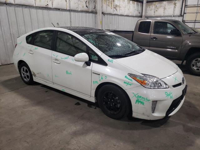 JTDKN3DU8D5582172 - 2013 TOYOTA PRIUS WHITE photo 4