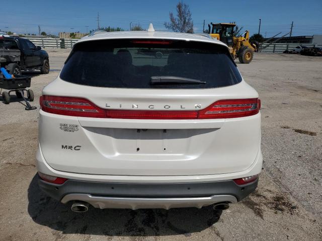 5LMCJ2C99HUL14436 - 2017 LINCOLN MKC SELECT WHITE photo 6
