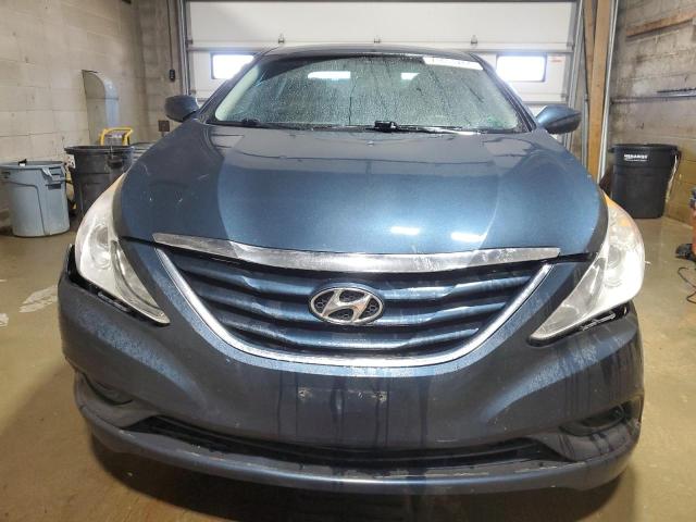 5NPEB4AC4CH447907 - 2012 HYUNDAI SONATA GLS CHARCOAL photo 5