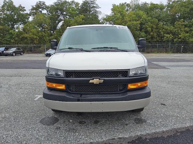 1GCWGAFP5K1367781 - 2019 CHEVROLET EXPRESS G2 თეთრი ფოტო 5